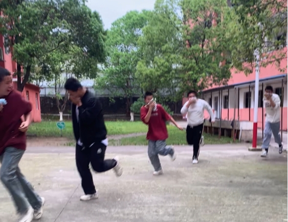 鹰潭九龙职业中等专业学校东望教育基地宿舍消防安全疏散演练