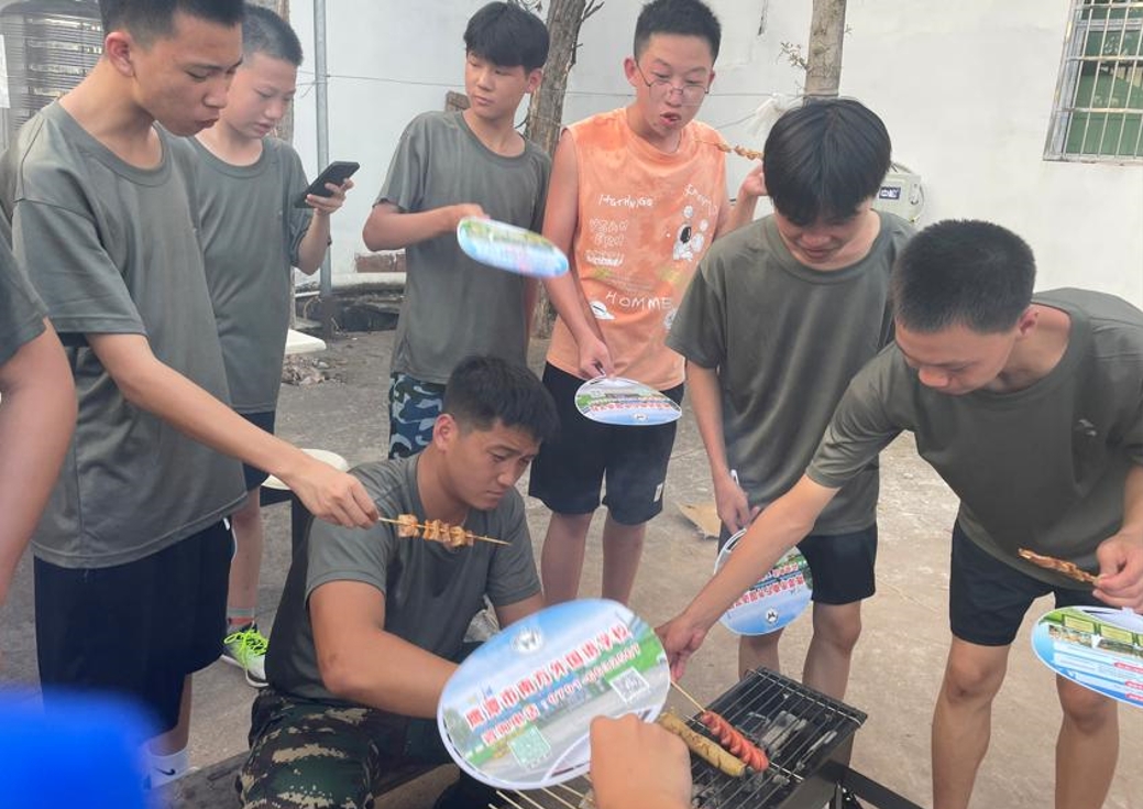 烟火校园  青春盛宴 ——鹰潭东望教育基地烧烤节