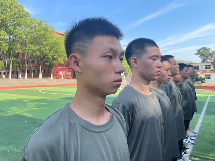 青春在汗水中磨练——鹰潭东望教育实训基地军训时光