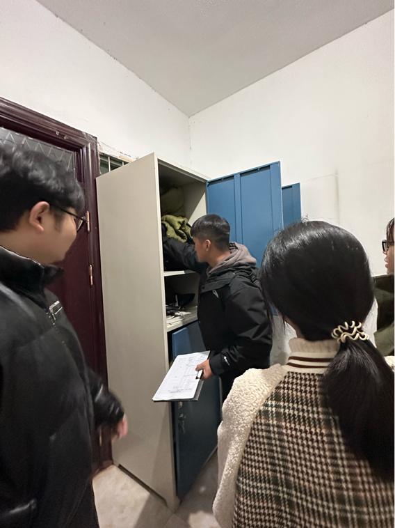 筑牢安全防线 共建平安宿舍一鹰潭九龙中专学校东望教育基地开展宿舍安全大检查